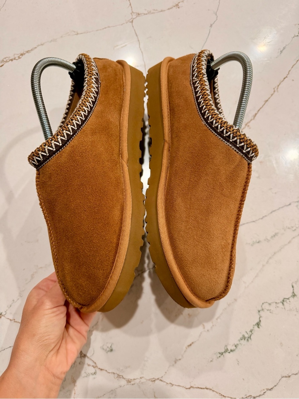 UGG Tasman Slipper Chestnut, Men 9/Women’s 10 New Without Box SN 5950 - Picture 5 of 9